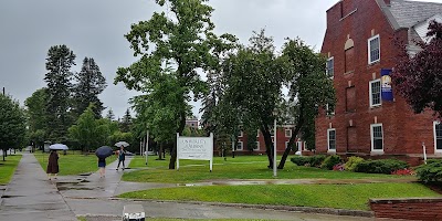 Photos of University at Albany Alumni Quad