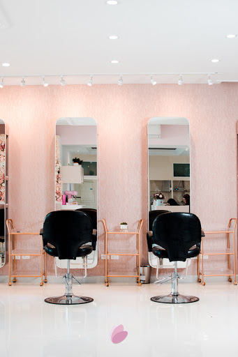 AVIVA - Nail & Hair Salon Gallery - Mexico