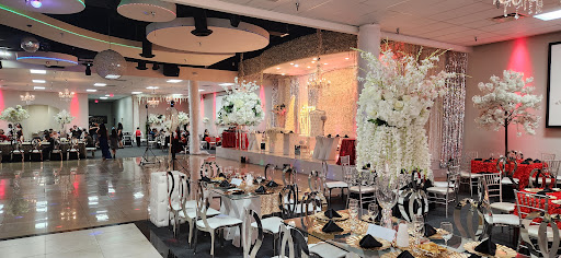 Plaza 75 Gallery - United States