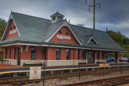 65 National Street Elgin Metra Station Parking