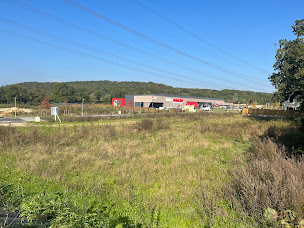 Photo n°4 de Adhika Market Lardy à Lardy (Centre commercial)