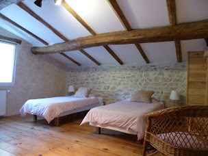 Photo n°4 de Malia - Chambres d'hôtes + Gîte à Barret-de-Lioure (Appartement de vacances)