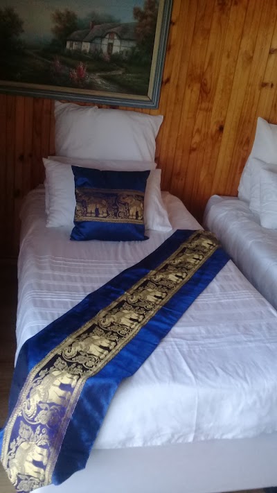 Photos of Tertia's Logcabin