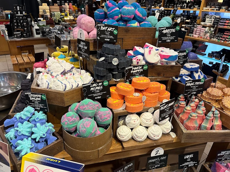 LUSH 盛岡フェザン店