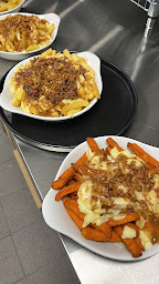Photo n°39 de KEBEK - Famous Canadian Poutine à Puteaux (Restaurant végétarien)