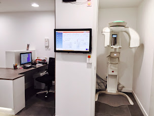 Photo n°5 de Dentiste Champigny: Cabinet Dentaire et d'Orthodontie des docteurs David et Michael Benabou Dentiste Champigny à Champigny-sur-Marne (Orthodontiste)