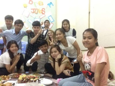 Photos of Conversations With Foreigners - Volunteer In Cambodia