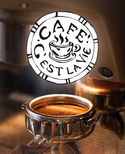 Winiarnia& Cafe " Cest la Vie " - Kawiarnia