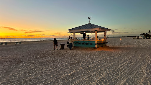 Bob's Beach Bar - Visual