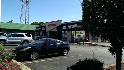 Hollywood Liquors