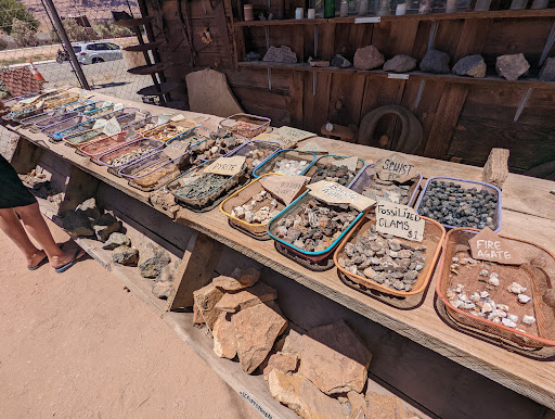 Moab Rock Shop - Thumbnail