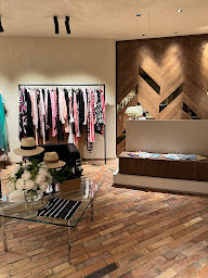 Photo n°1 de correspondances. à Saint-Rémy-de-Provence (Magasin de vêtements pour hommes)