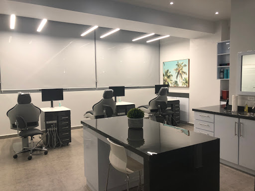 Dr. Jose A. Morales | Ortodoncista para Niños y Adultos | Orthodontist for Children and Adults