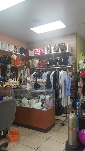 Bernice Salon - Visual