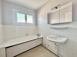 Photo n°12 de Laura Achard Immobilier à Bassens (Agence immobilière)