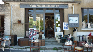 Photo n°5 de Au Broc du Coin - Pierrefonds Antiquités à Pierrefonds (Magasin d'antiquités)