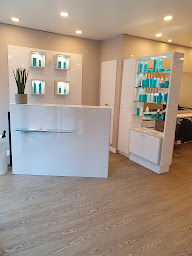 Photo n°11 de L'univers de Véro - coiffeur Sens à Sens (Institut de beauté)