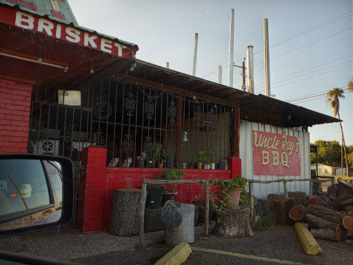Uncle Roy's BBQ - Visual