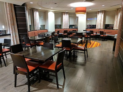 Hampton Inn & Suites Columbus-Downtown