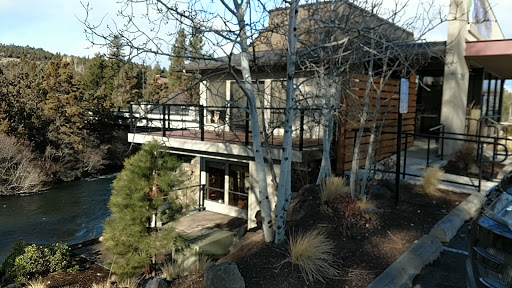 Riverside Wellness - Visual
