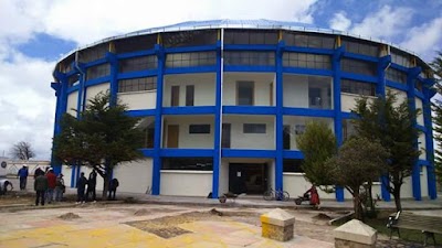 Photos of Coliseo Deportivo Huari