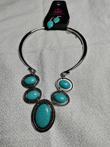 Amber's Awesome Accessories - Thumbnail