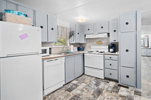 Three Bay Place - Visual