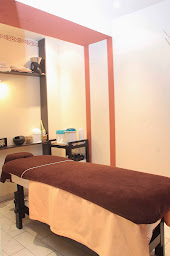 Photo n°29 de Coiffure France In Paris I Connivence Lab à Paris (Salon de coiffure)