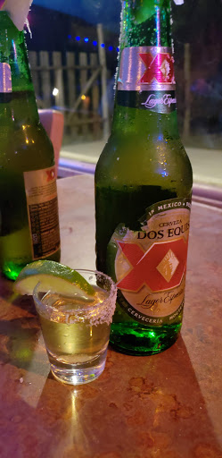 Crossroads Saloon - Visual
