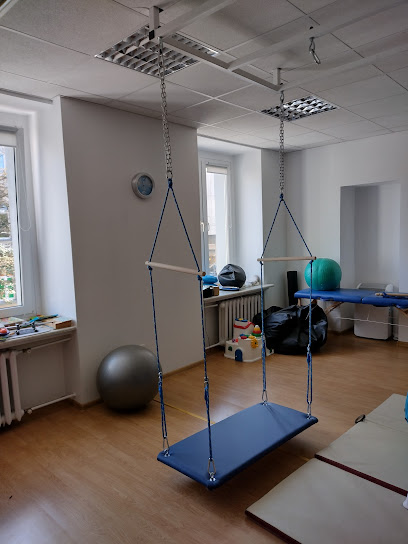 Rehabilitacja Dziecięca- Iwona Chwałowska- fizjoterapia niemowląt, dzieci, młodzieży- diagnoza i terapia SI, INPP, skoliozy