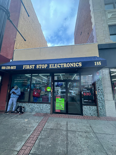 First Stop Electronics - Visual