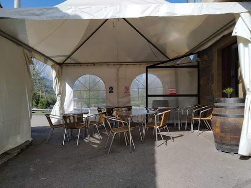 Bar Llarau - Visual