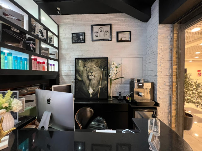 TIME SQUARE Barbershop - Barber shop