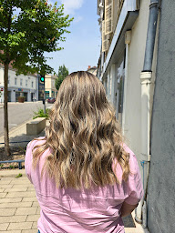 Photo n°11 de Coiffure Création à Paray-le-Monial (Salon de coiffure)