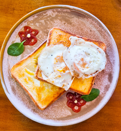 Littlefoot Cafe and Bar