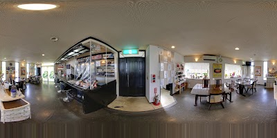 ダイニング ＳＡＫＵＲＡ