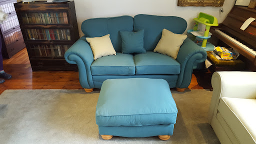 T W Upholstery - Thumbnail