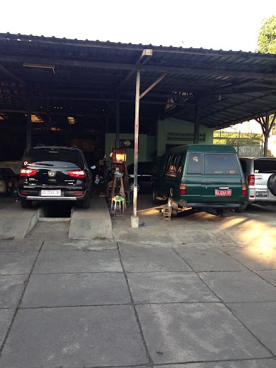 Photos of BENGKEL MOBIL COSTARIKA SOLO