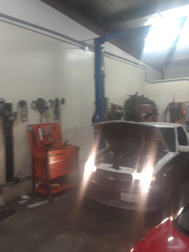 Reyes Mechanic Services Gallery - United States