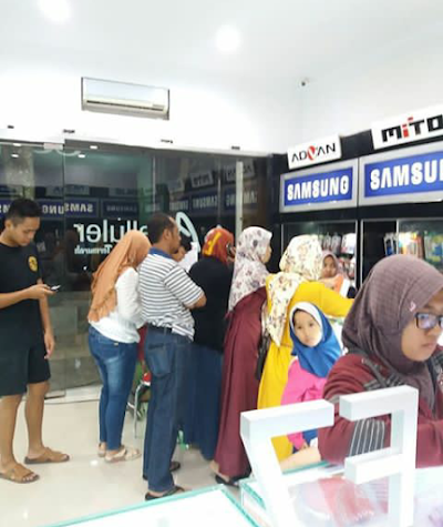 electronics-store