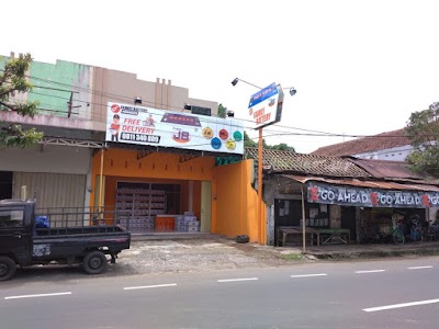 Photos of Toko Family Aki Purwokerto Retail And Distribution