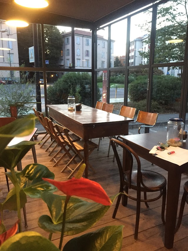 Le Petit Café