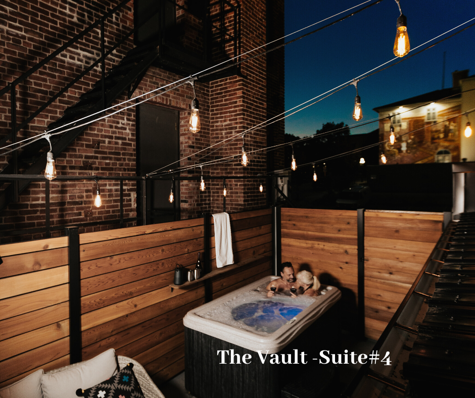 48 King West