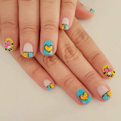 Photos of Pelos U&ntilde;as y tijeras