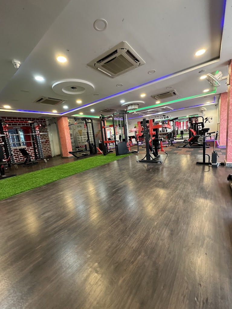 Raw Fitness Arena