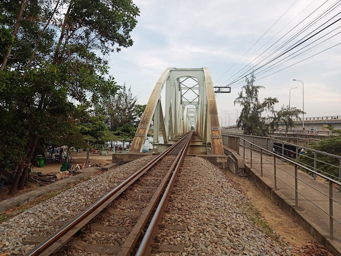 Cầu đường Sắt Nam Ô, Hoà Hiệp Nam, Liên Chiểu, Đà Nẵng