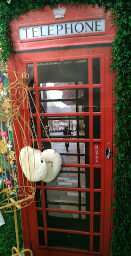 Kitschy Bits Boutique
