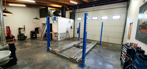Rusty Aces Service , R.A.S. - KFZ Service Werkstatt , Reifen Service , Selbsthilfewerkstatt