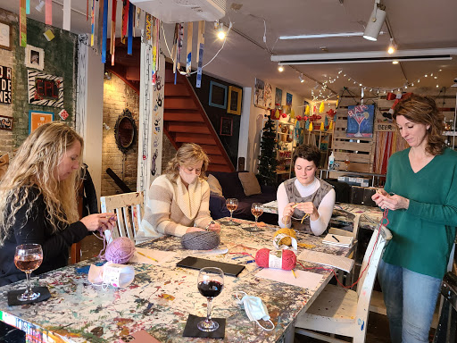 Vincent's Eat-Paint-Love Studio, LLC - Thumbnail
