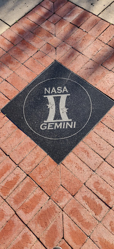 Gemini Monument - Visual